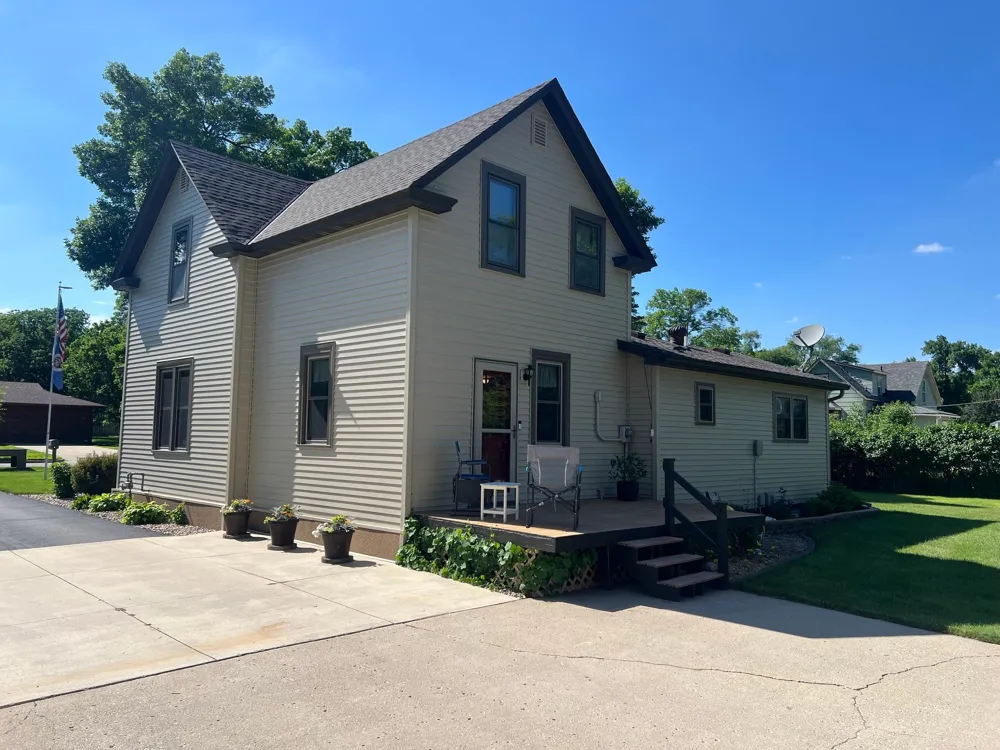 413 S Swift Avenue Litchfield, MN 55355