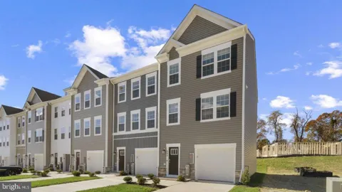 363 HACKLEY DRIVE