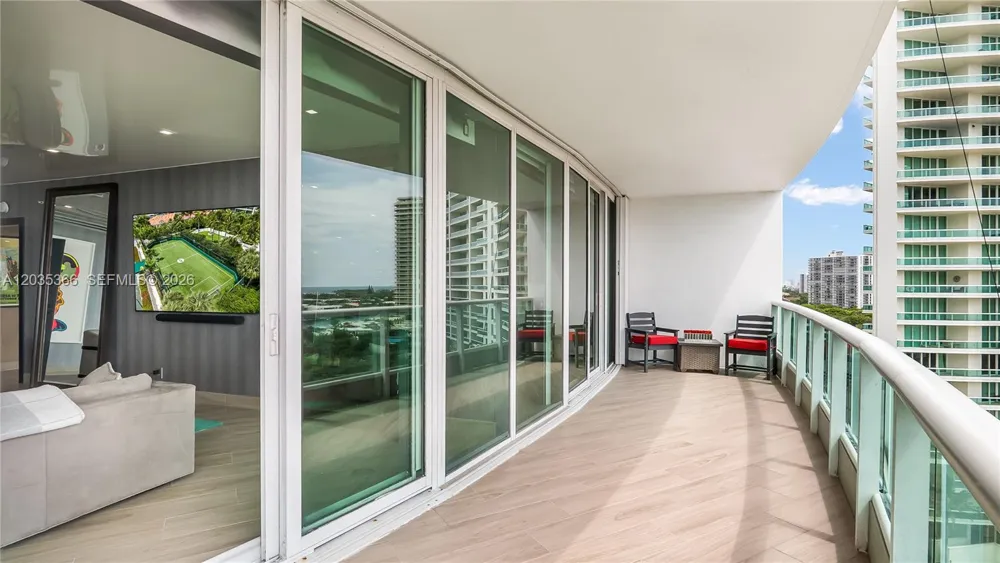19955 NE 38th Ct #1205 Aventura, FL 33180