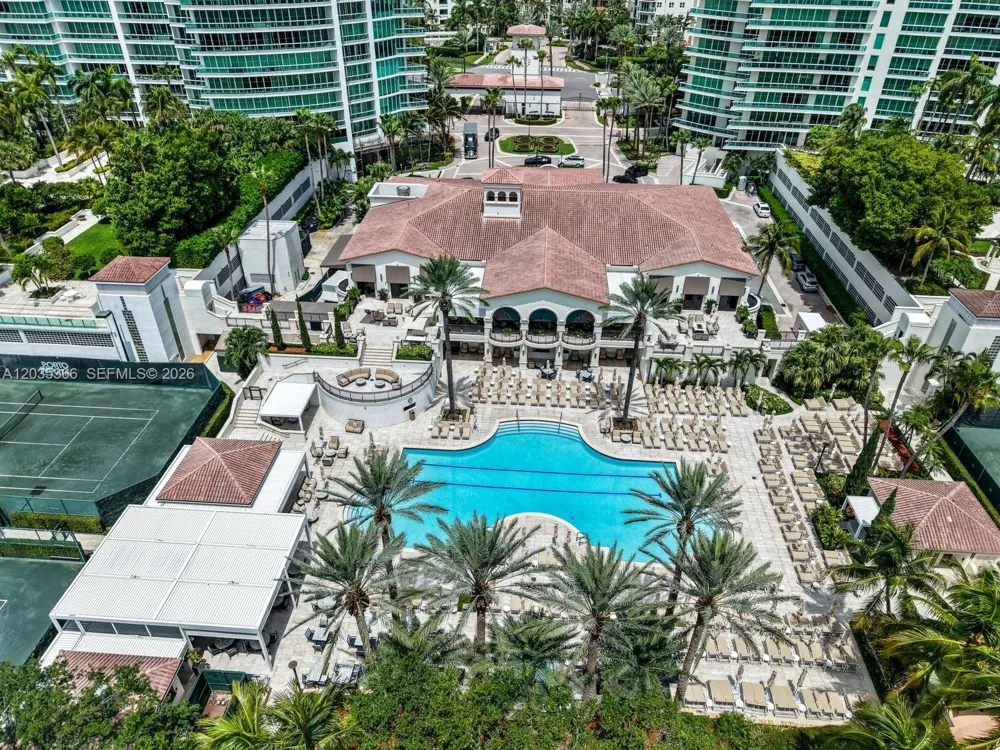 19955 NE 38th Ct #1205 Aventura, FL 33180