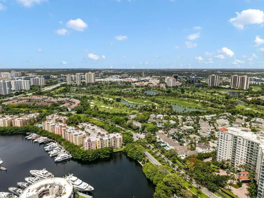 19955 NE 38th Ct #1205 Aventura, FL 33180