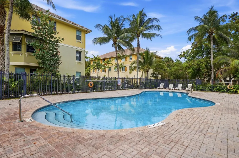 3902 White Peacock Lane Coconut Creek, FL 33073