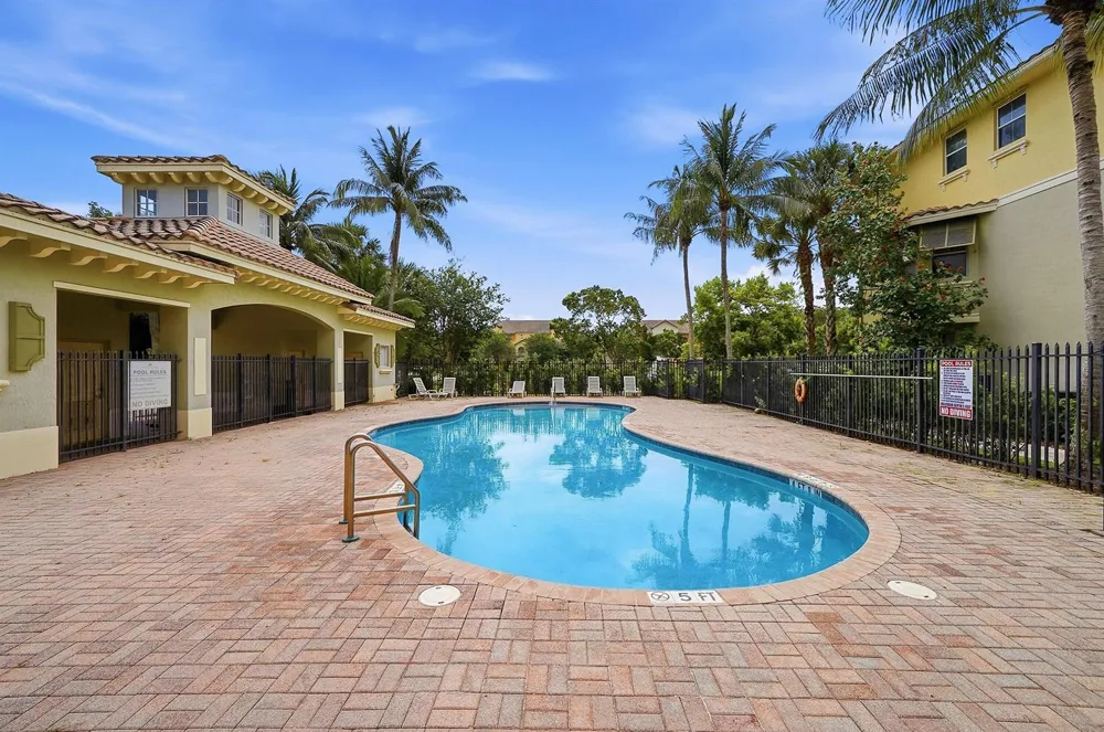 3902 White Peacock Lane Coconut Creek, FL 33073
