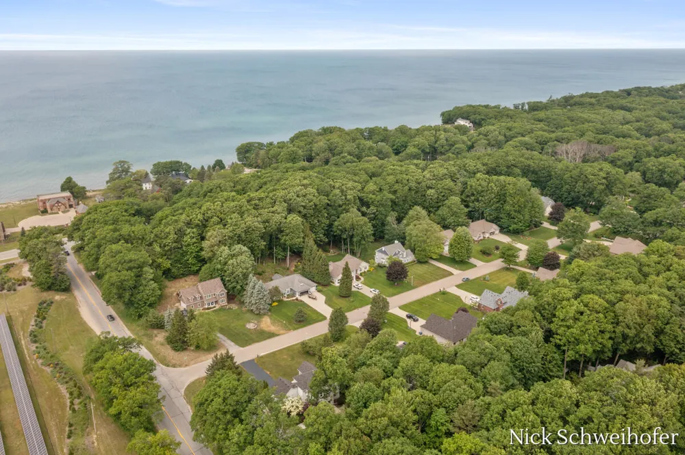11220 Oak Grove Road Grand Haven, MI 49417