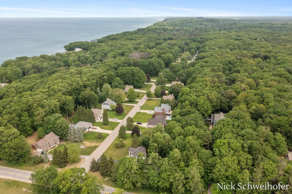 11220 Oak Grove Road Grand Haven, MI 49417