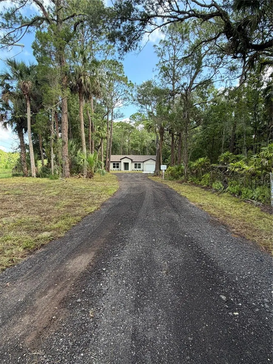 1438 LAKE HARNEY Geneva, FL 32732