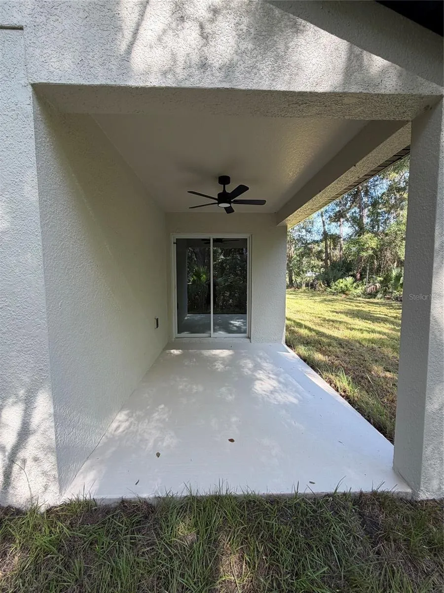 1438 LAKE HARNEY Geneva, FL 32732