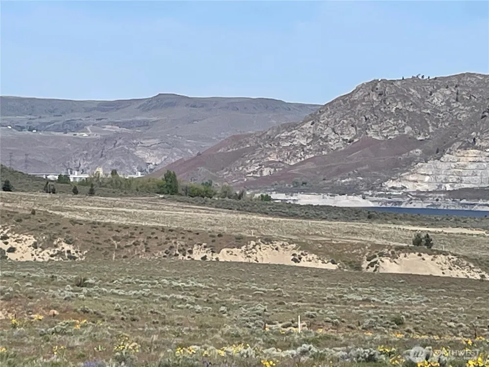 4 XXX HWY 174 Grand Coulee, WA 99133