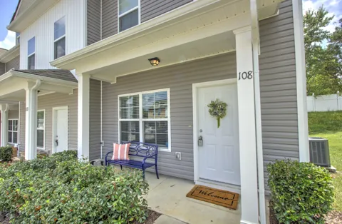 108 Kathryn Ct