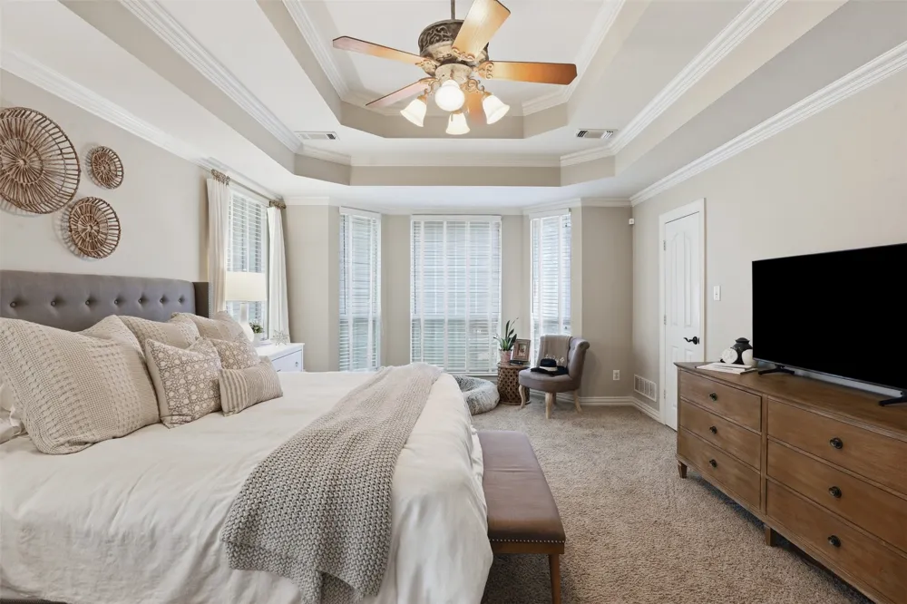 109 Palomino Shady Shores, TX 76208