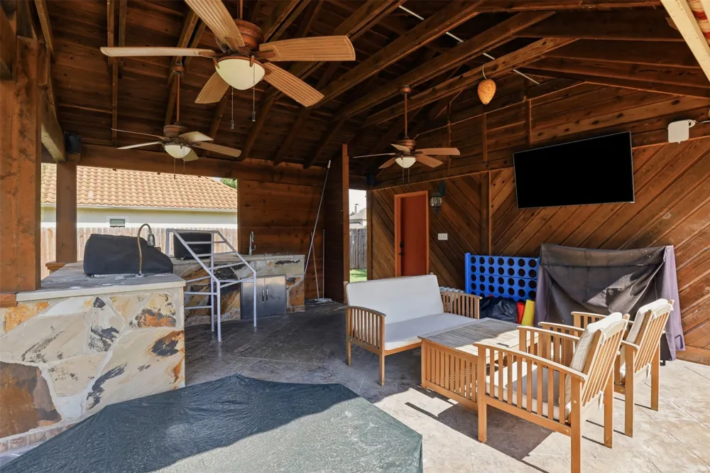 109 Palomino Shady Shores, TX 76208
