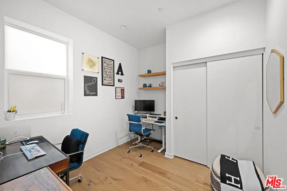 11037 Morrison Street North Hollywood, CA 91601