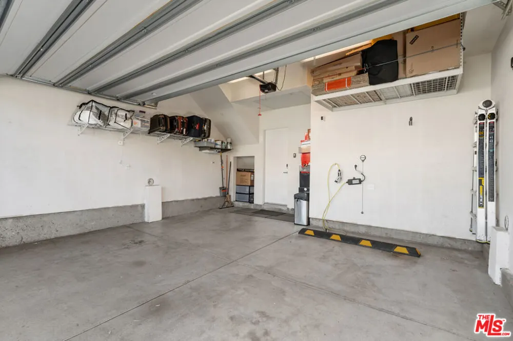 11037 Morrison Street North Hollywood, CA 91601