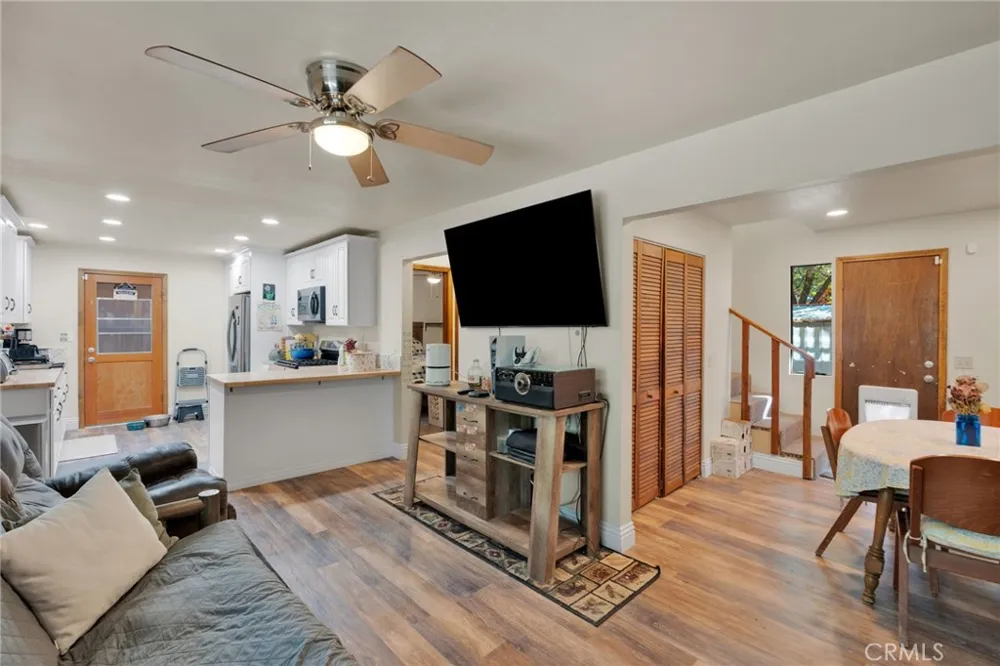 249 Cedar Lane Sugarloaf, CA 92314