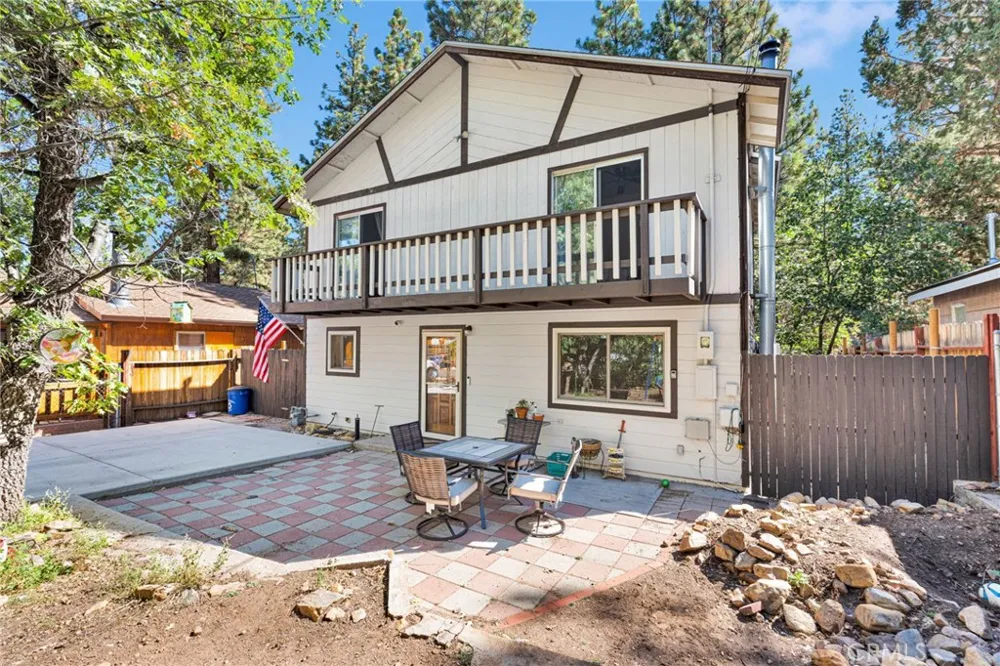 249 Cedar Lane Sugarloaf, CA 92314