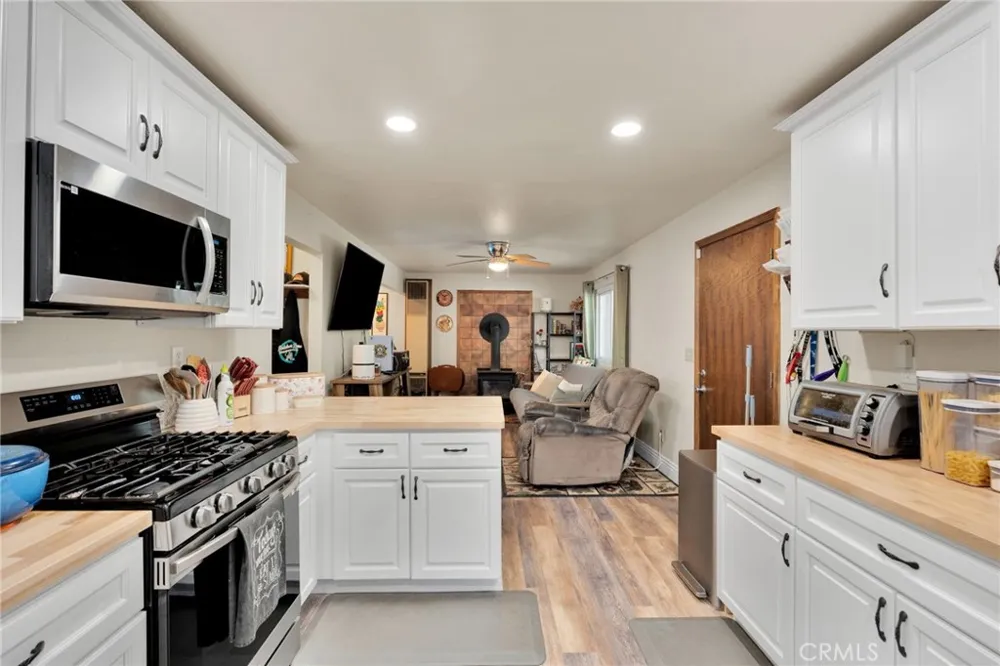 249 Cedar Lane Sugarloaf, CA 92314