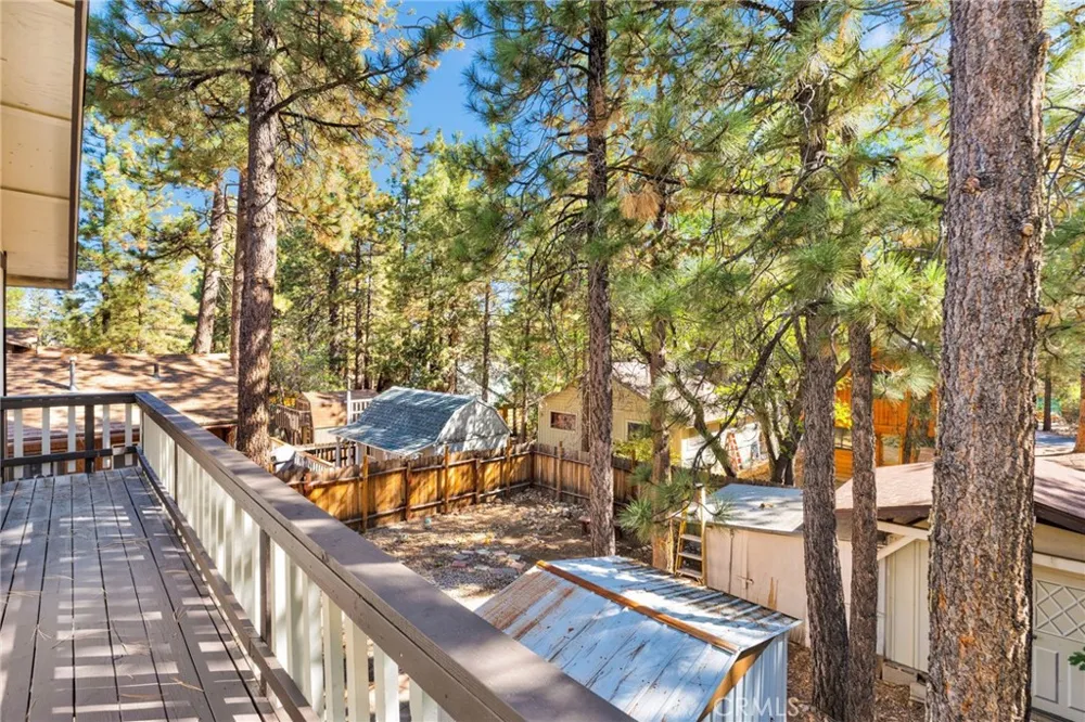249 Cedar Lane Sugarloaf, CA 92314