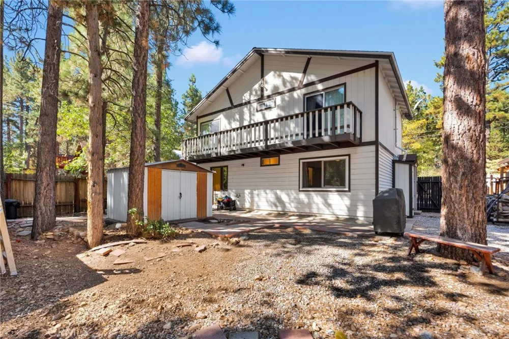 249 Cedar Lane Sugarloaf, CA 92314