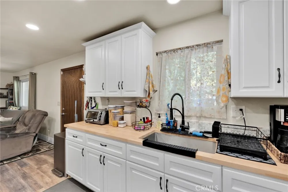 249 Cedar Lane Sugarloaf, CA 92314