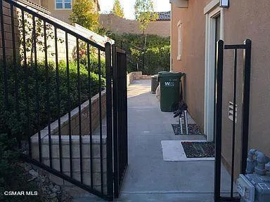 446 Almond Lane Simi Valley, CA 93065