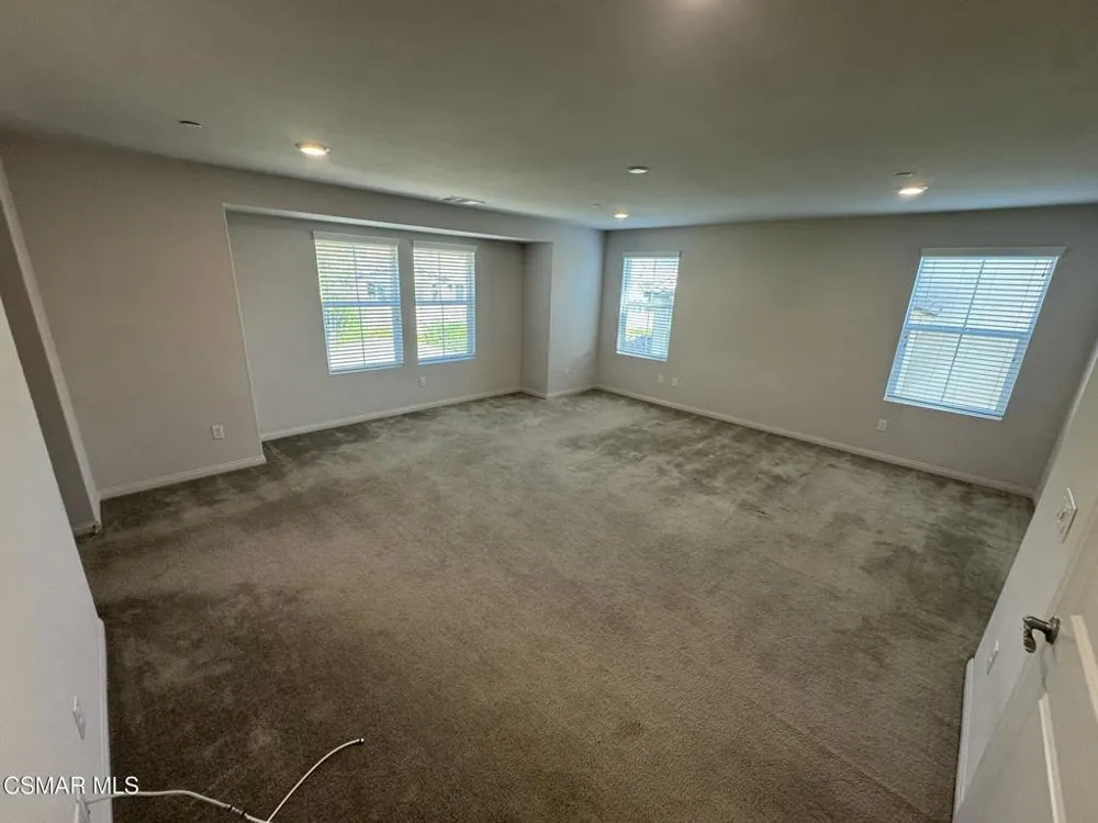 446 Almond Lane Simi Valley, CA 93065