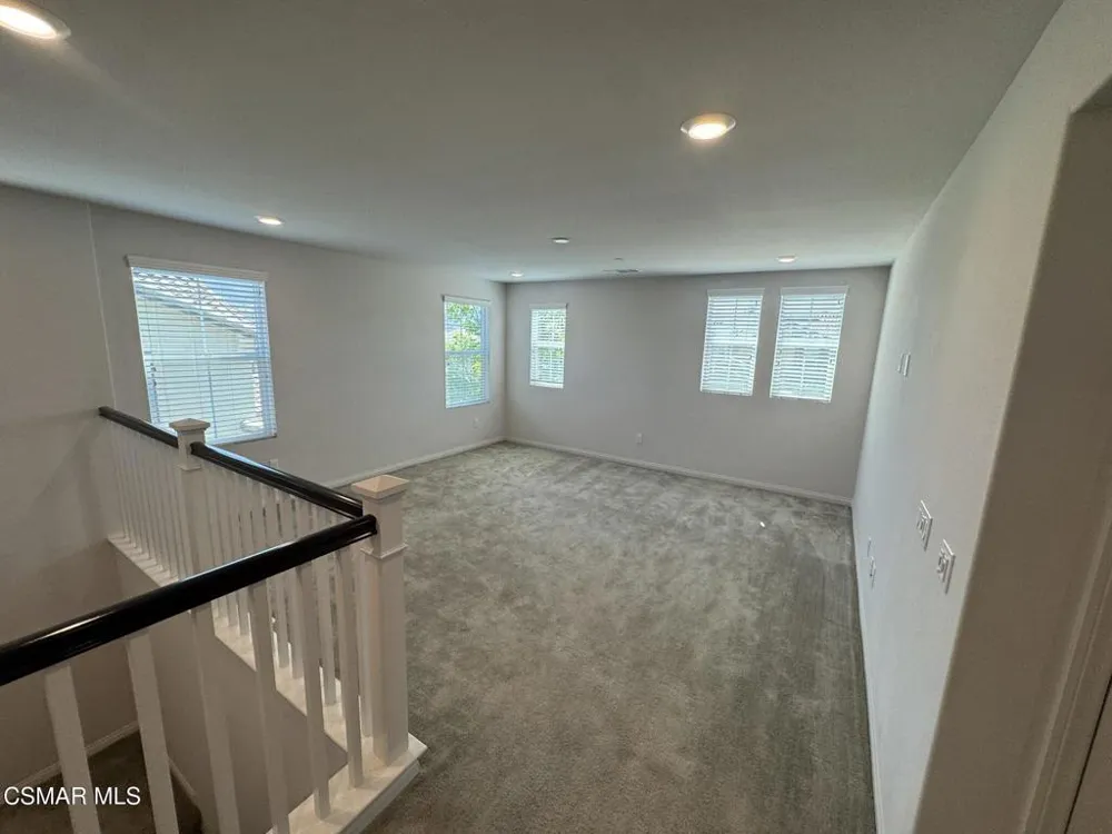 446 Almond Lane Simi Valley, CA 93065