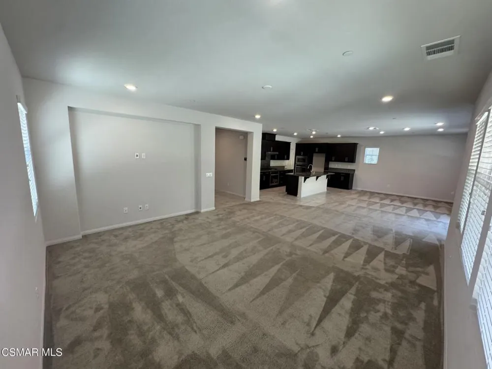 446 Almond Lane Simi Valley, CA 93065