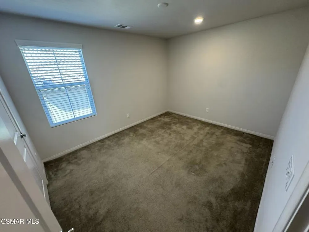 446 Almond Lane Simi Valley, CA 93065