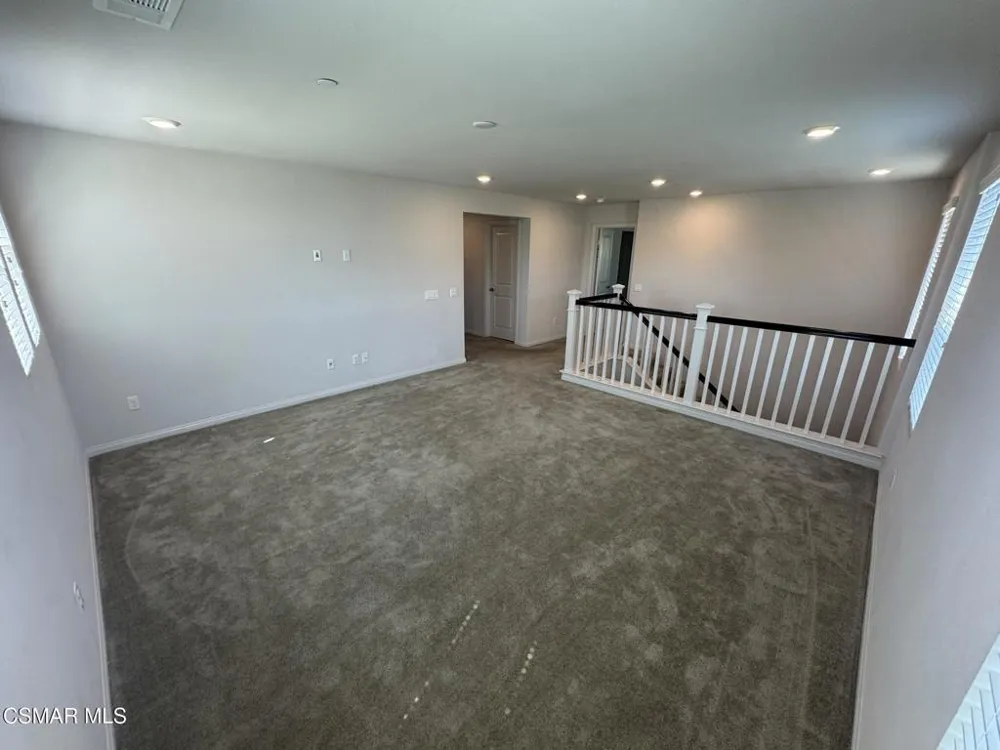 446 Almond Lane Simi Valley, CA 93065