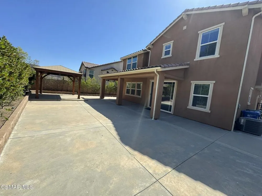 446 Almond Lane Simi Valley, CA 93065