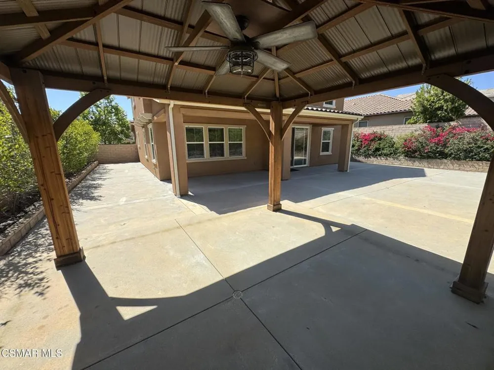 446 Almond Lane Simi Valley, CA 93065