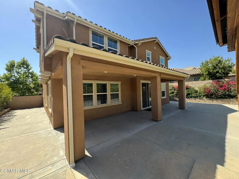 446 Almond Lane Simi Valley, CA 93065