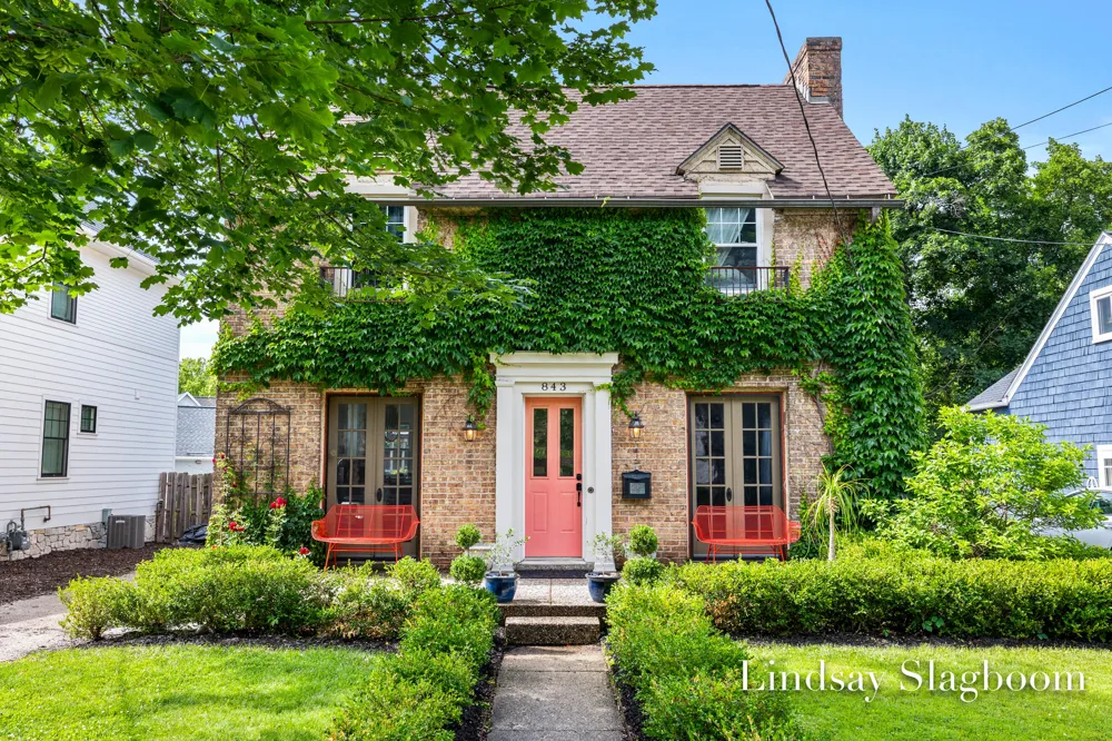 843 Orchard Avenue SE East Grand Rapids, MI 49506