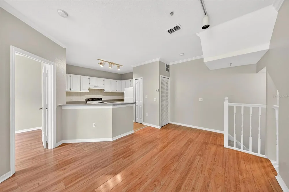 2847 SHADOW VIEW CIRCLE #2847 Maitland, FL 32751
