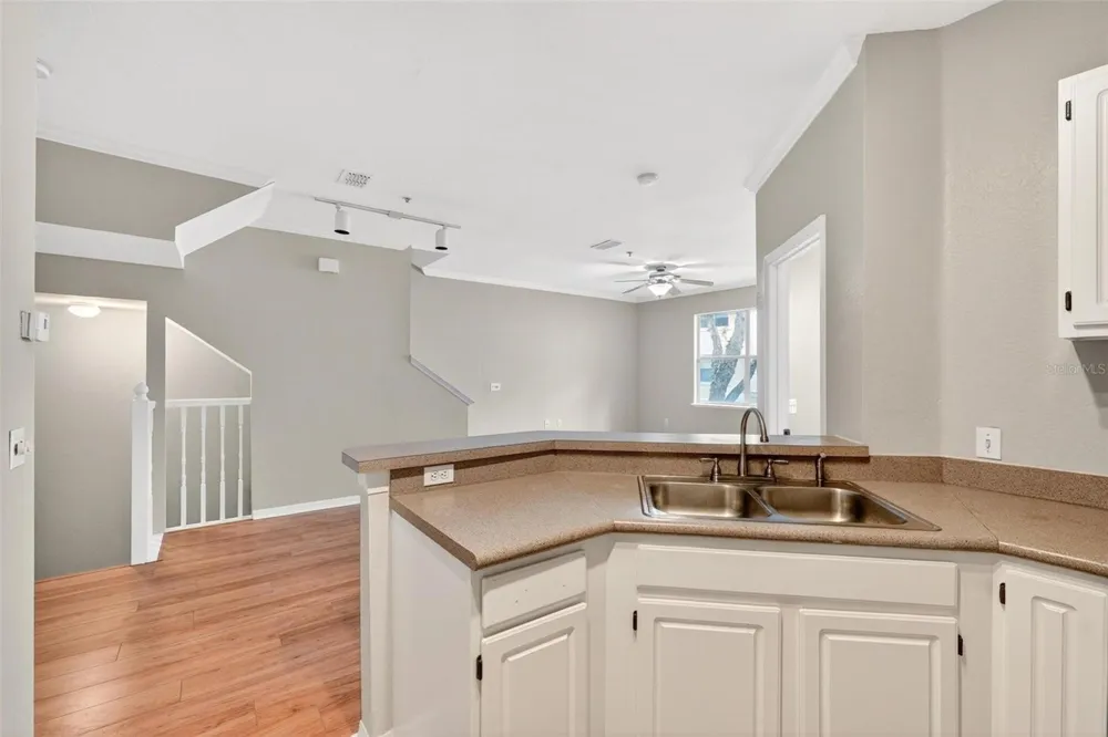 2847 SHADOW VIEW CIRCLE #2847 Maitland, FL 32751