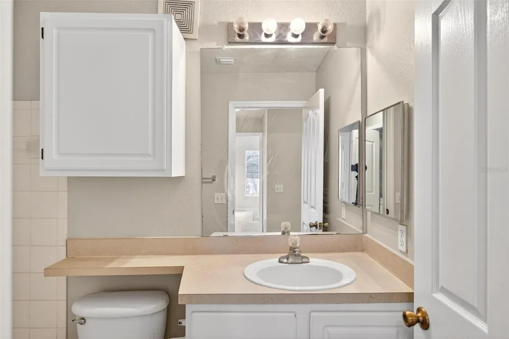 2847 SHADOW VIEW CIRCLE #2847 Maitland, FL 32751