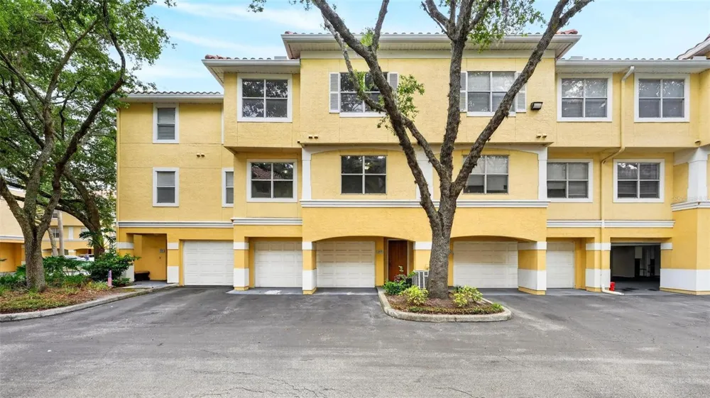 2847 SHADOW VIEW CIRCLE #2847 Maitland, FL 32751