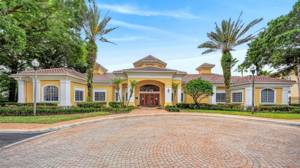 2847 SHADOW VIEW CIRCLE #2847 Maitland, FL 32751