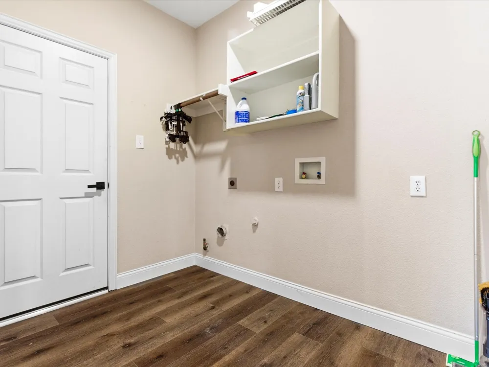 4128 Amhurst Drive Highland Village, TX 75077