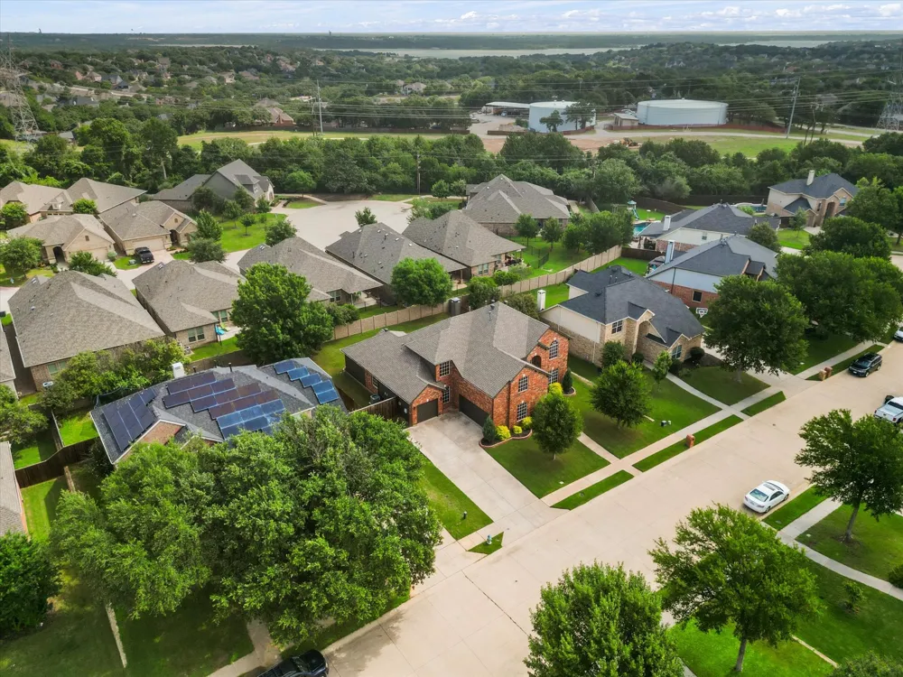 4128 Amhurst Drive Highland Village, TX 75077