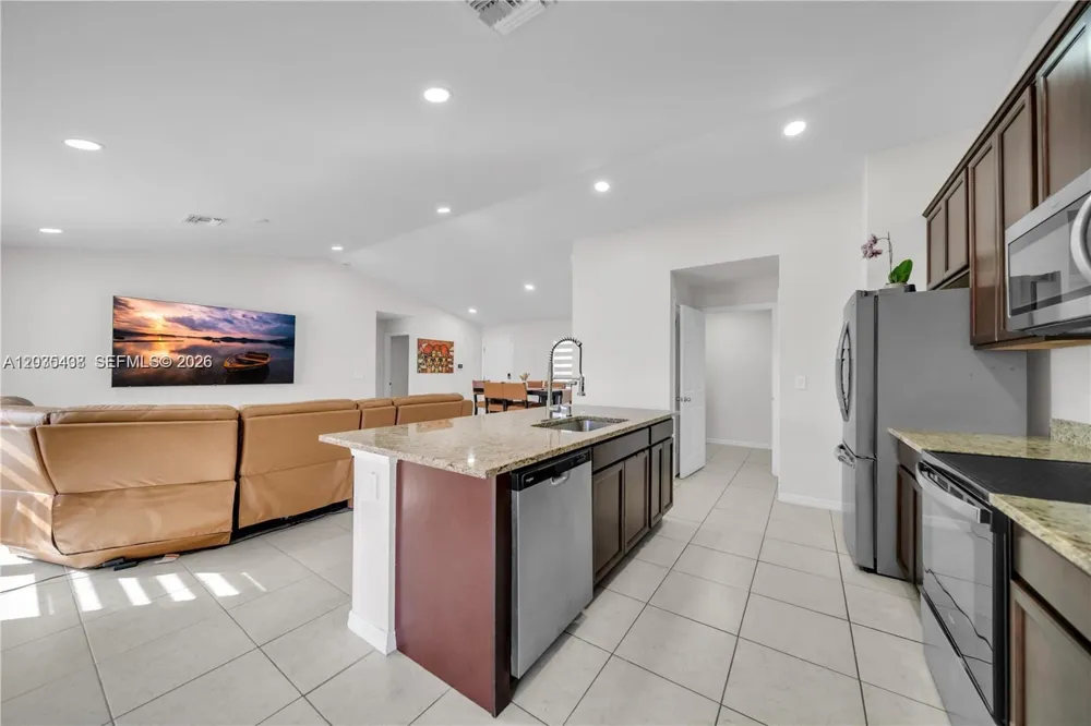 1105 NW 24th Pl Cape Coral, FL 33993
