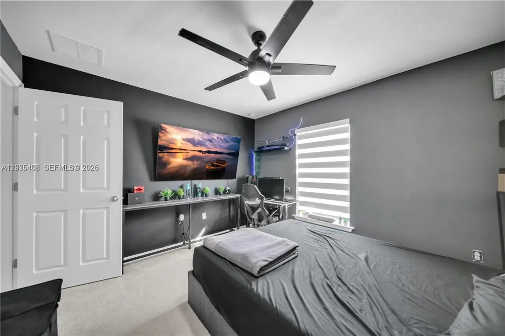 1105 NW 24th Pl Cape Coral, FL 33993