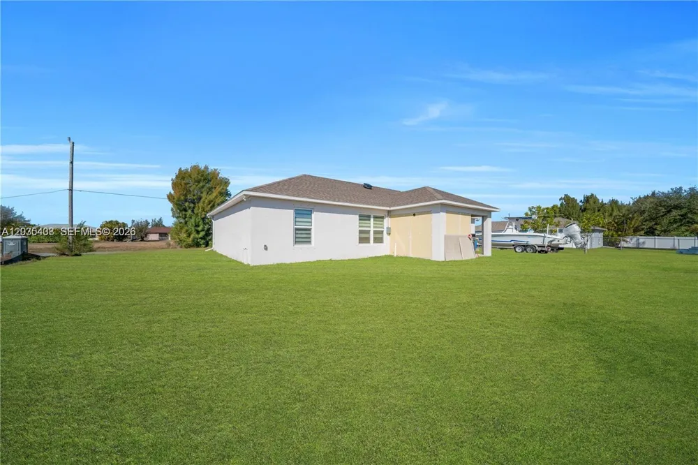1105 NW 24th Pl Cape Coral, FL 33993