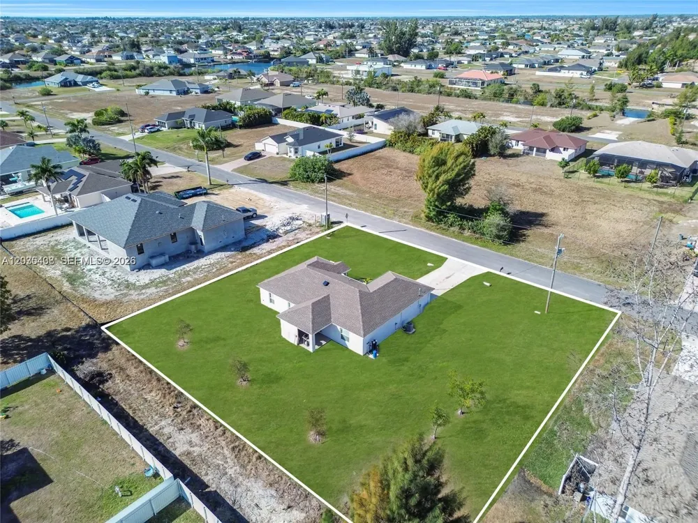 1105 NW 24th Pl Cape Coral, FL 33993