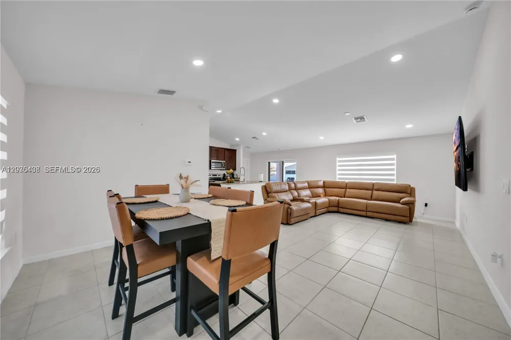 1105 NW 24th Pl Cape Coral, FL 33993