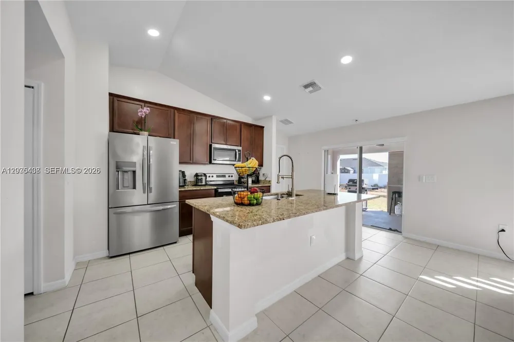 1105 NW 24th Pl Cape Coral, FL 33993