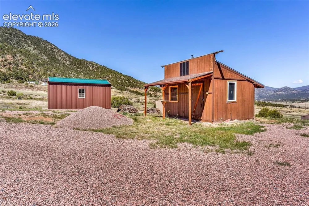 89 E Cactus Drive Canon City, CO 81212