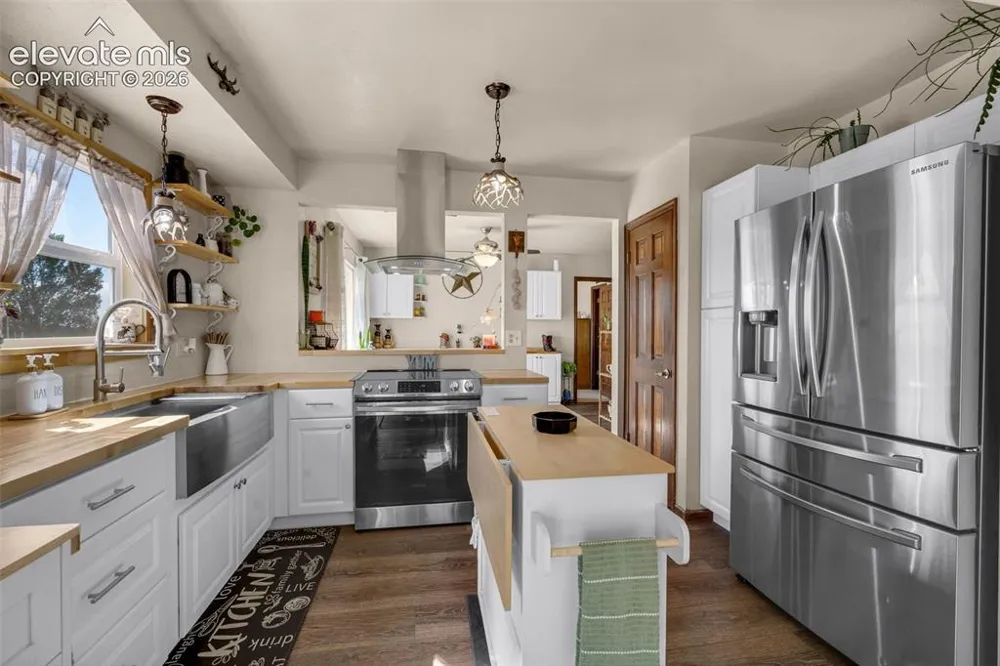 1259 S Winterhaven Drive Pueblo West, CO 81007