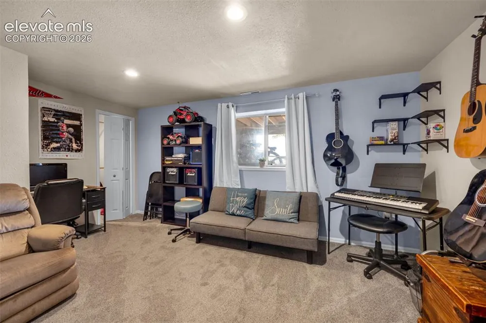 1259 S Winterhaven Drive Pueblo West, CO 81007