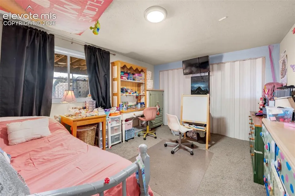 1259 S Winterhaven Drive Pueblo West, CO 81007